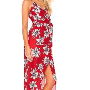Superdown Red flowered dress 🌸